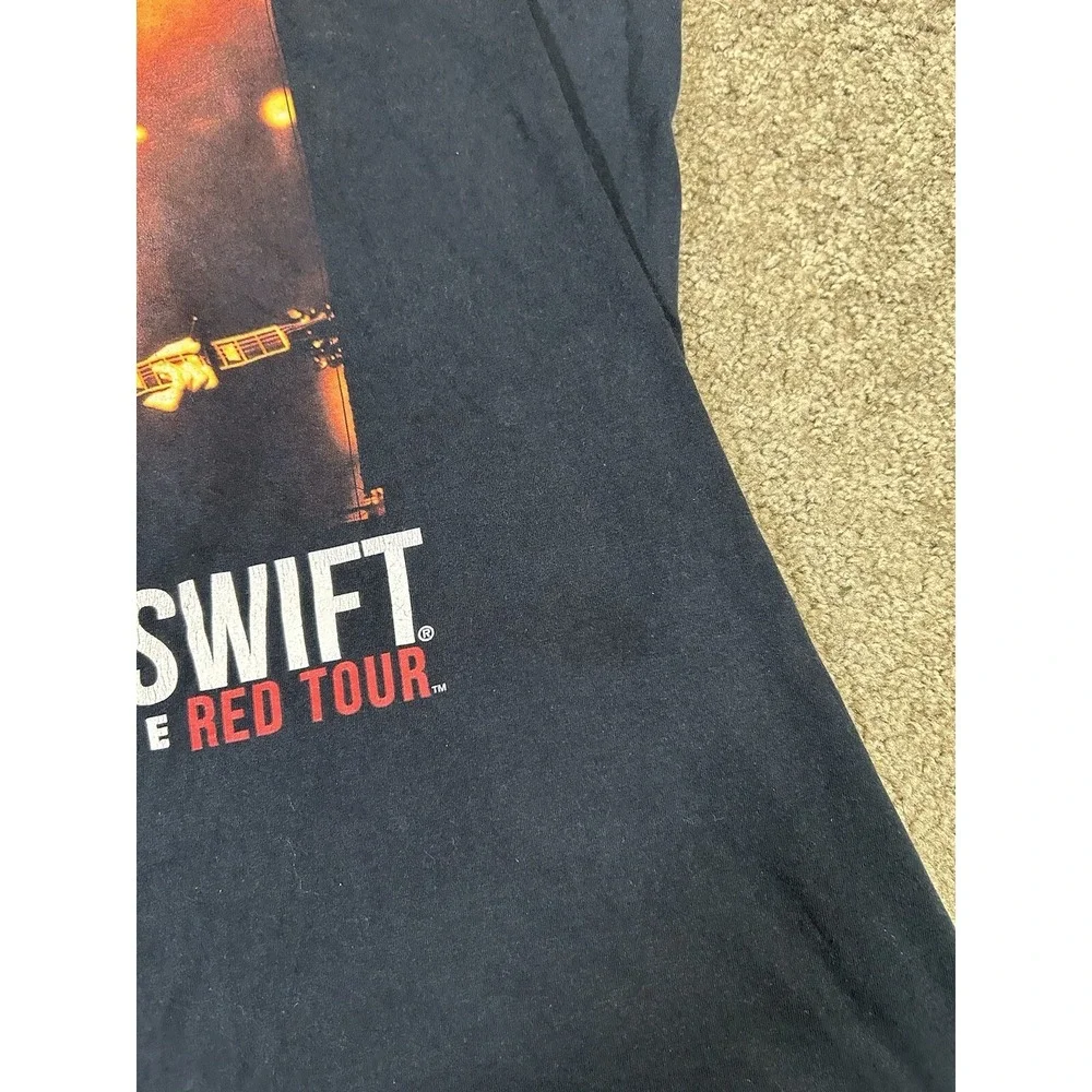 Taylor Swift The Red Tour T-Shirt Sz M Black Double Sided Tour Schedule 2013 EUC - Picture 4 of 7